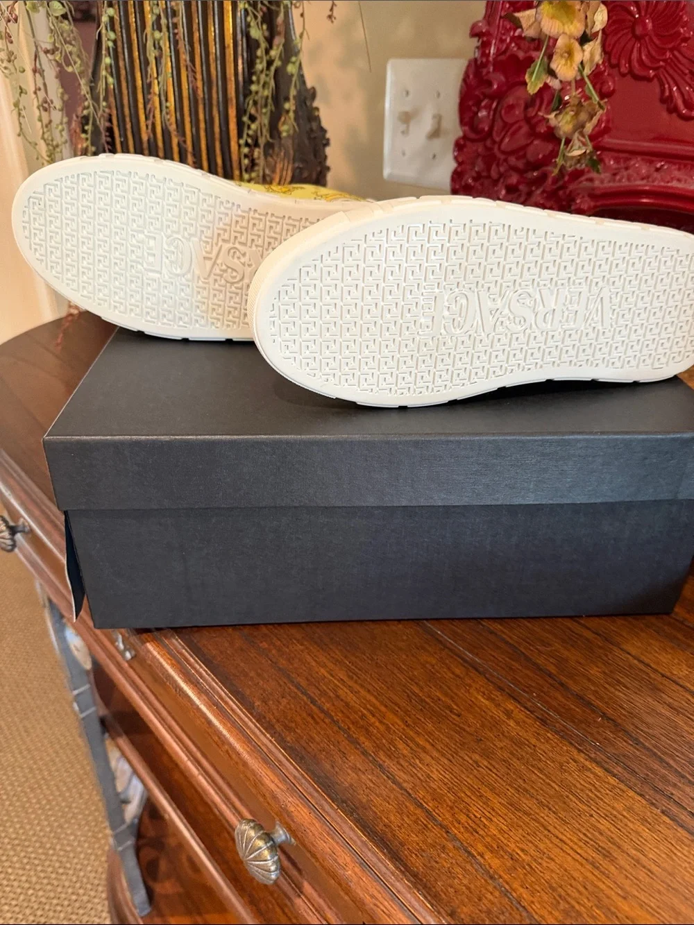 Versace Tessuto  St. Spring  sneaker size 38
